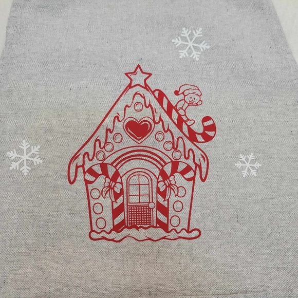 Gingerbread House Apron - Picture 2 of 5